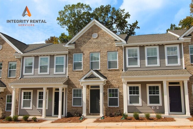 Building Photo - BEAUTIFUL 2 Bedroom Townhome in Cox Mill District