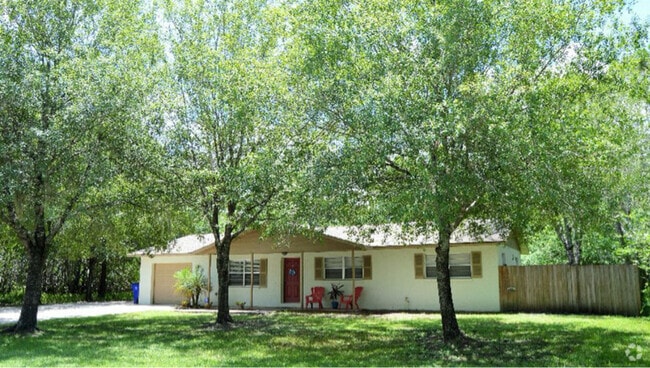Building Photo - 5325 Lake Haven Blvd Rental