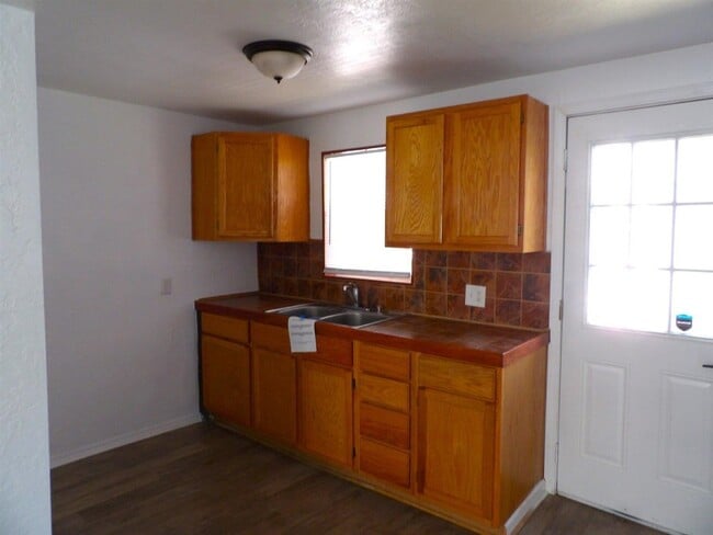 Photo - 2701 SW G Ave