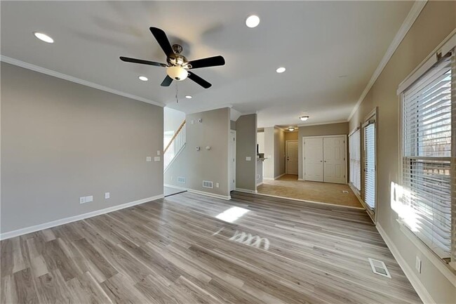 Photo - 149 Crestview Dr