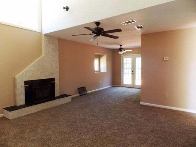 Photo - 119 Greenbriar Trail