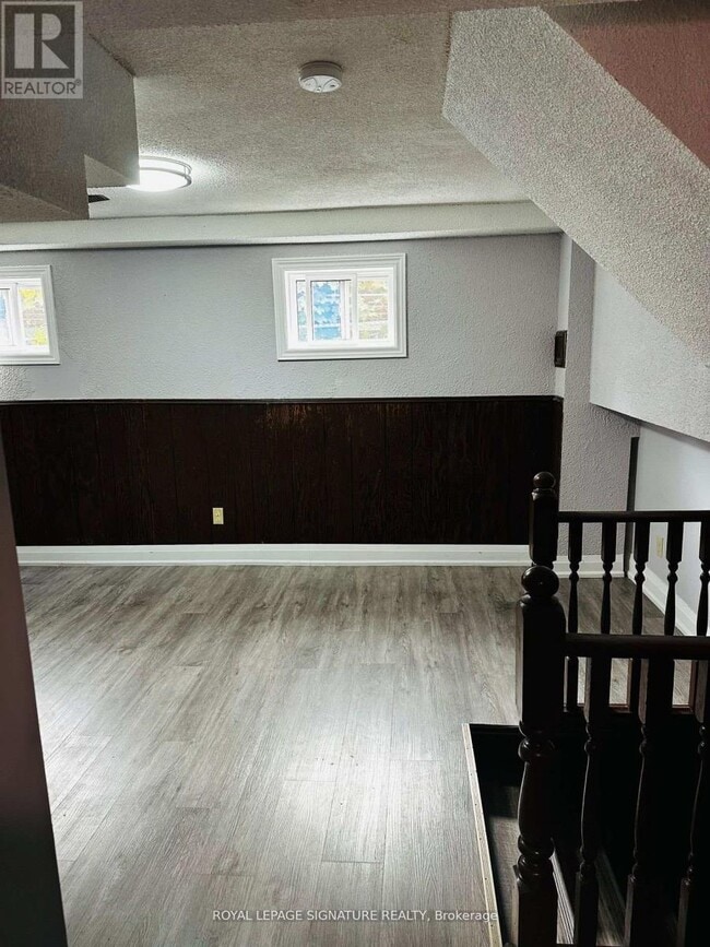Photo - 827 Stainton Dr