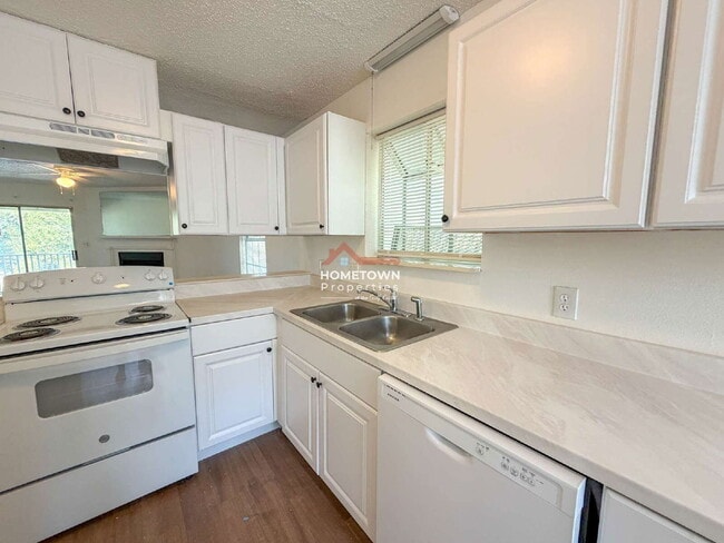 Photo - 1500 E Johnson Ave Unit 214