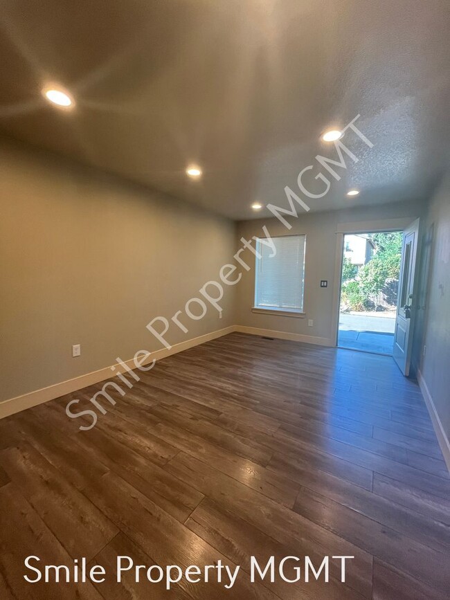 Photo - 5938 SE 136th Ave