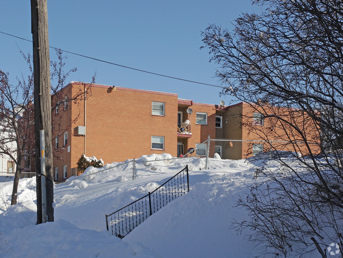 Photo - 910 Forest St