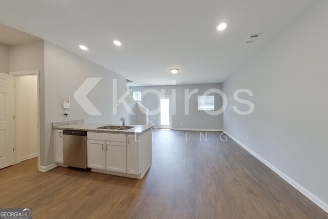 Photo - 139 Dudley Wy