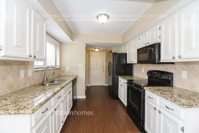 Photo - 3718 Twin Oak Ct