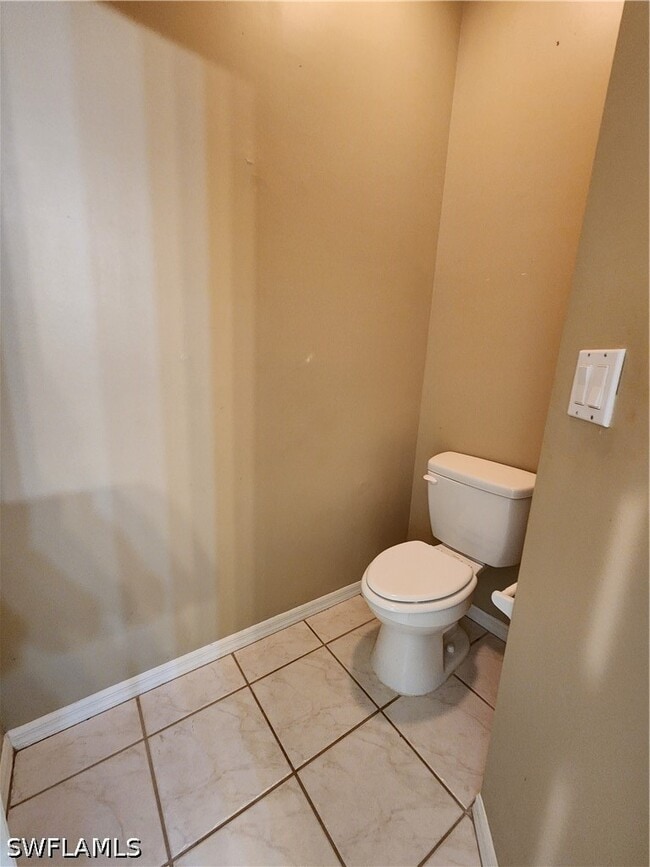 Building Photo - 11082 Lakeland Cir