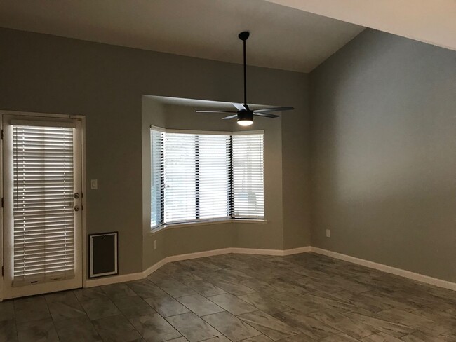 Photo - Spacious and Ready to Enjoy in Green Brier! A gated community.