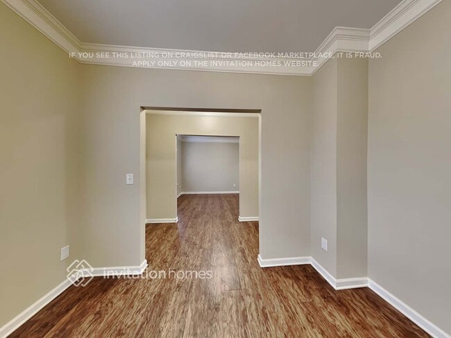 Photo - 2114 Centenary Main St