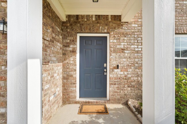 Photo - AVAILABLE MAY [NO PETS PERMITTED] House