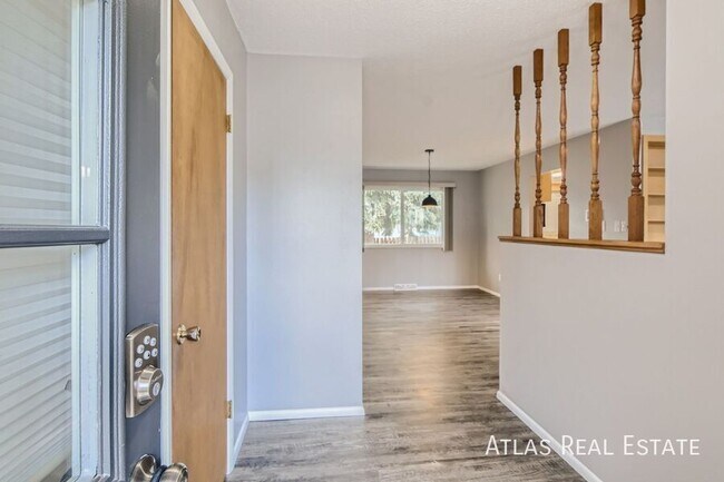 Photo - 2306 Zane Pl