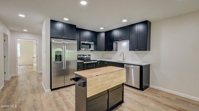 Photo - 246 Woods Hollow Rd