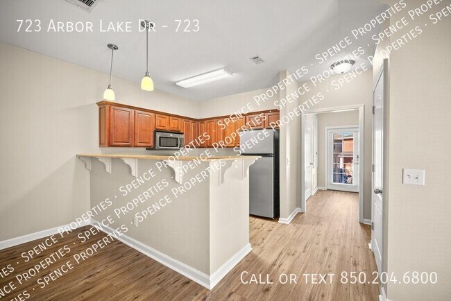 Photo - 723 Arbor Lake Dr