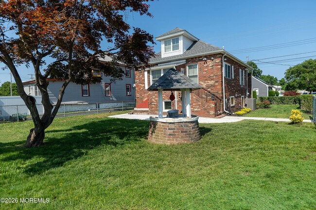 Photo - 13 Fisher Ave