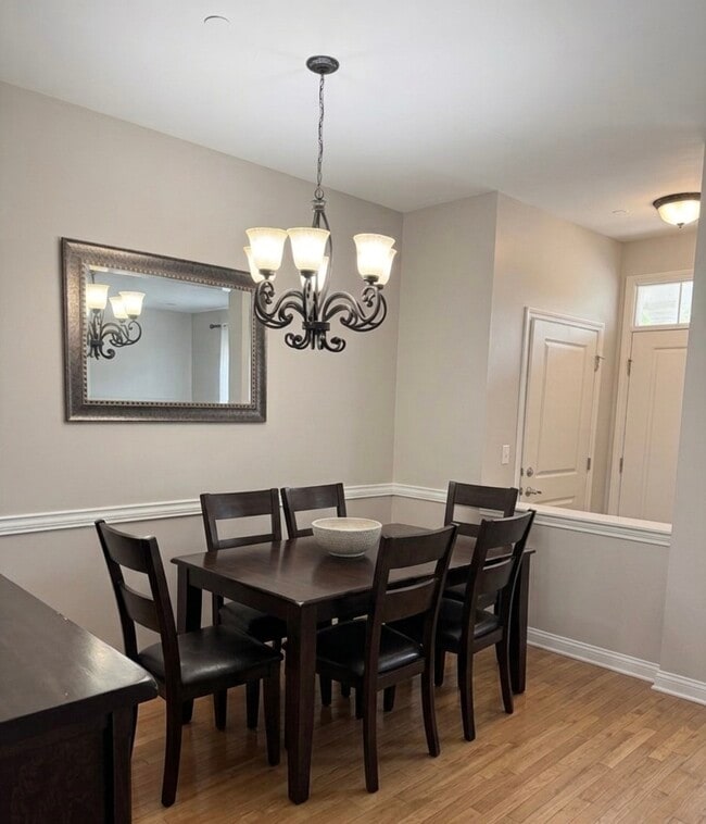 Photo - 2564 Waterbury Ln Unit 2564