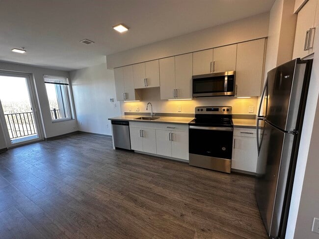 409 Elm St Unit 307