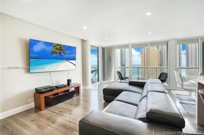 Photo - 16400 Collins Ave