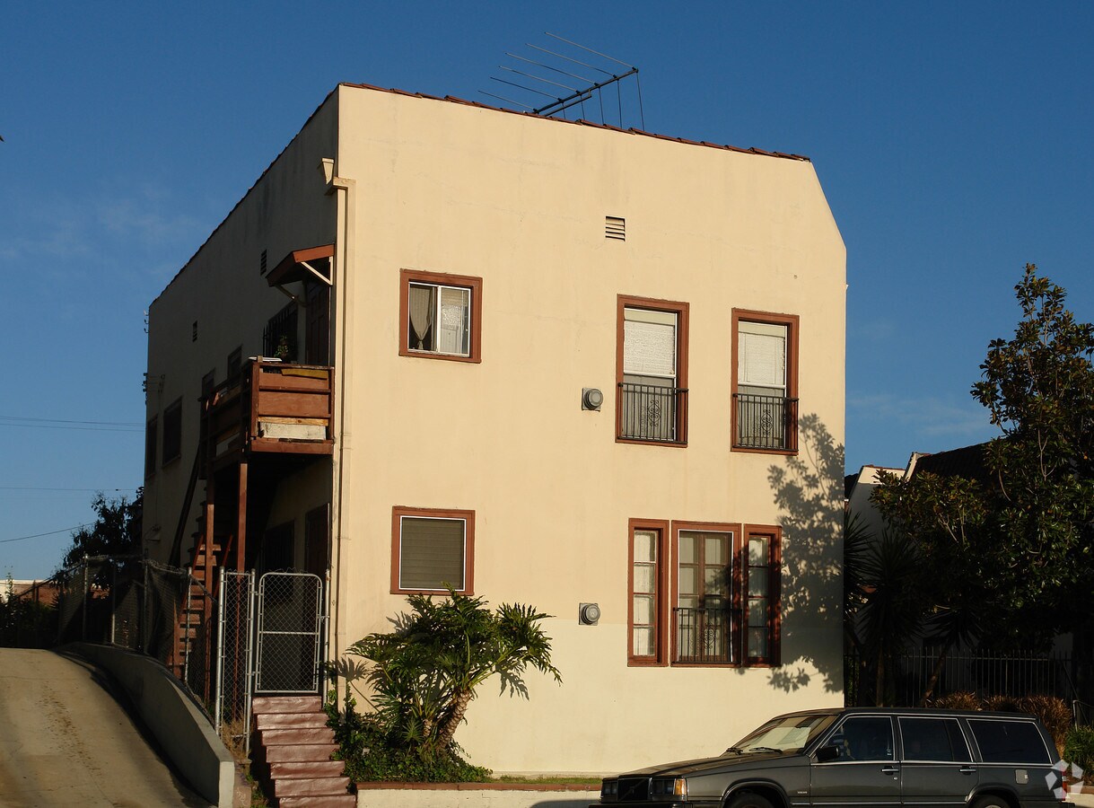 Photo - 316 N New Hampshire Ave