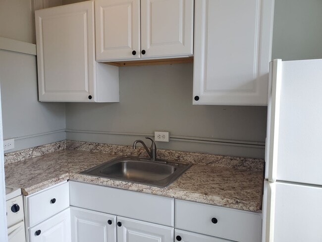 Photo - 310 W James St Unit Apt. 3