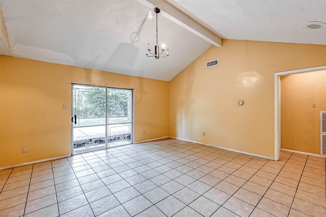 Photo - 14427 Campden Hill Rd