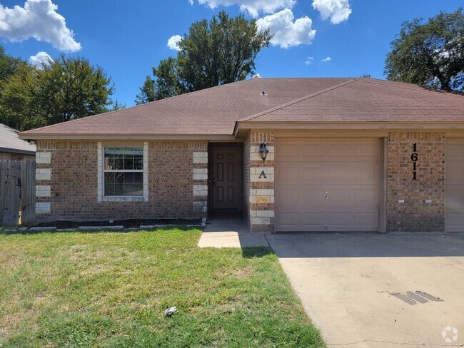 Building Photo - 1611 Libby Ln Unit A-STILL OCCUPIED BY RESIDENT Rental