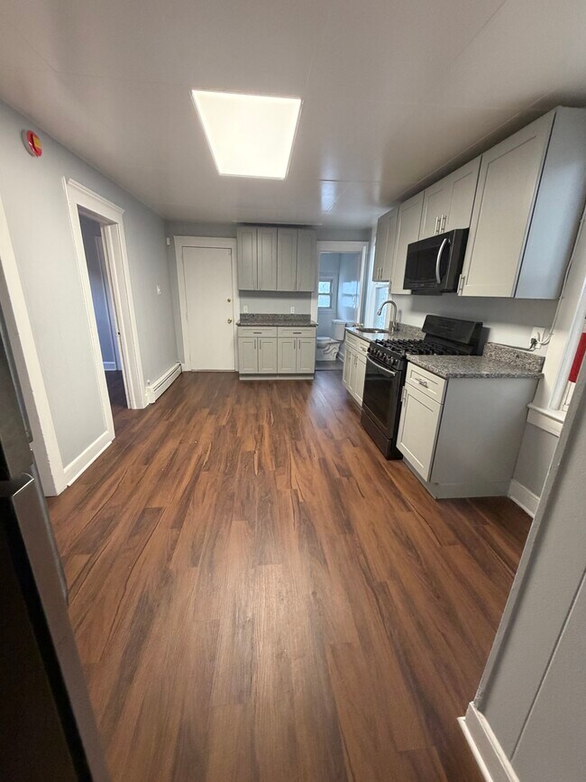 Photo - 738 Edgar Rd Unit 2