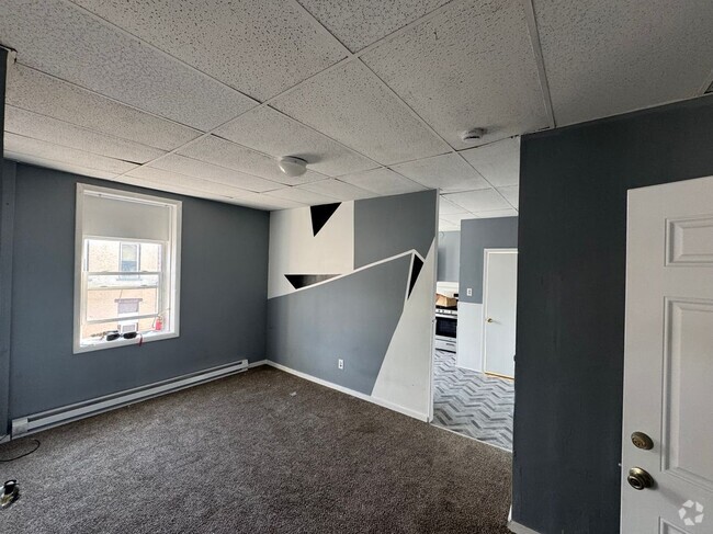 Building Photo - 663 2nd Ave Rental