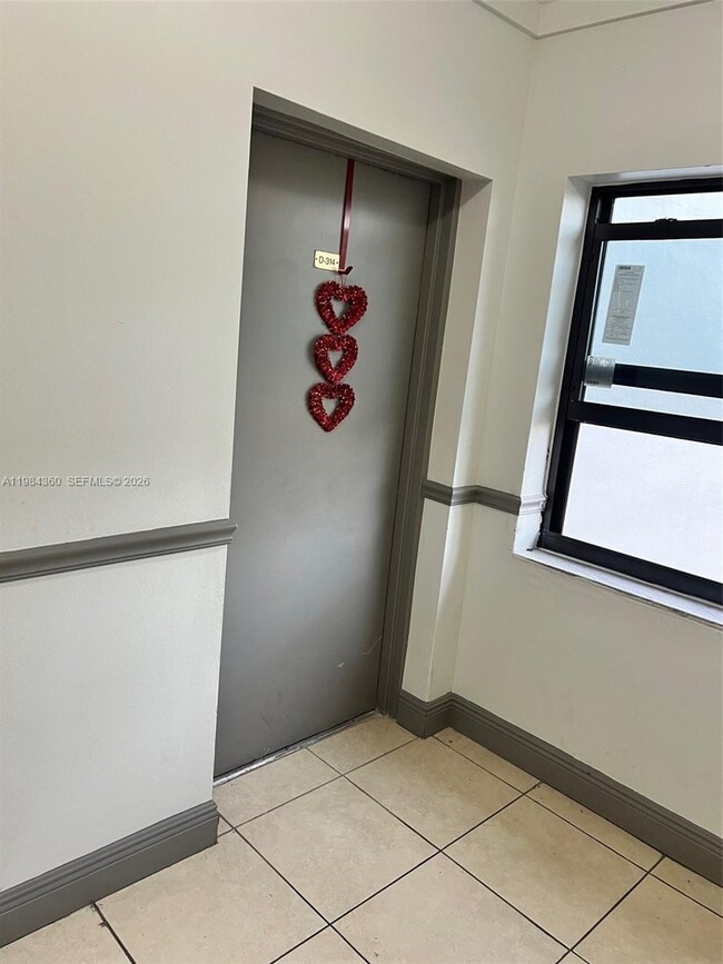 Photo - 10431 N Kendall Dr Unit D314