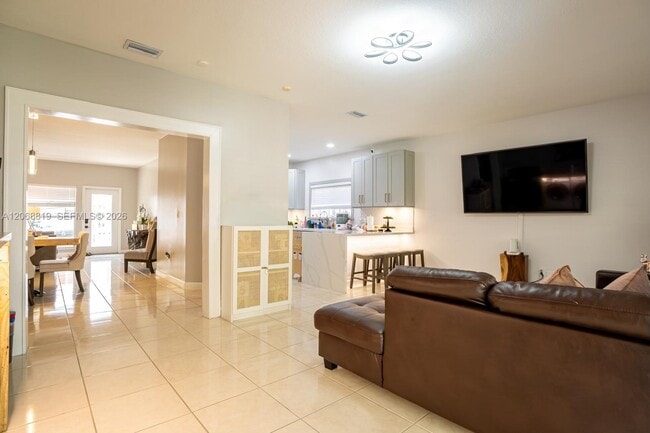 Photo - 2721 NE 42nd Ave
