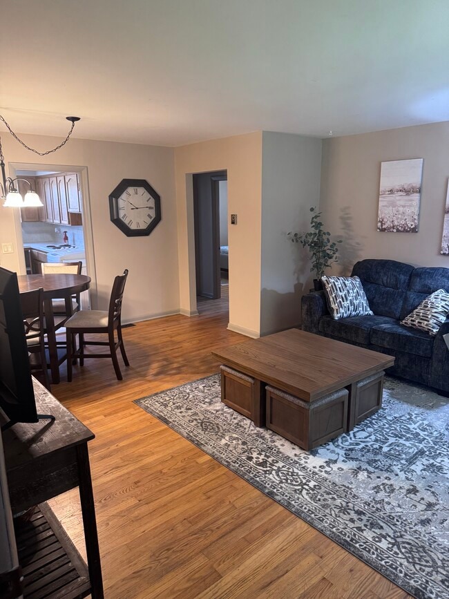 12th st 4plex - 12th st 4plex Condo Unit 2