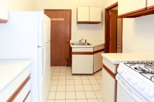 Photo - 820 W Cornelia Ave Unit 603