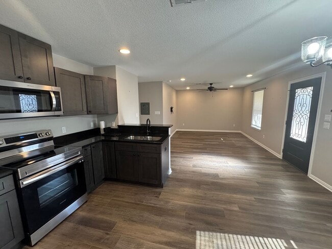 Photo - Updated 3/2 Duplex in the Heart of Waco