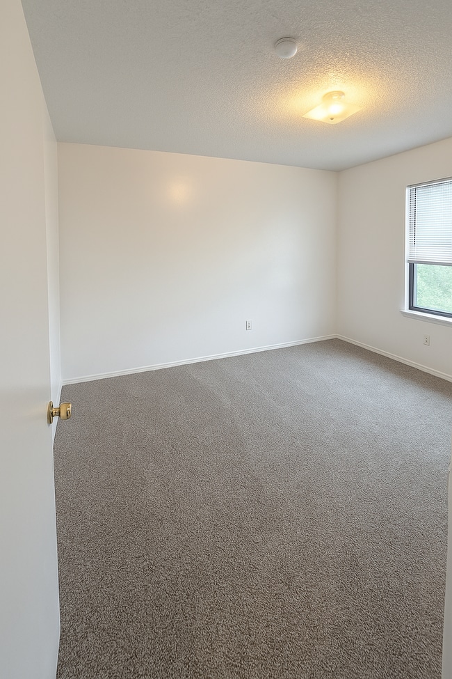 Photo - 2512 Elmwood Pkwy