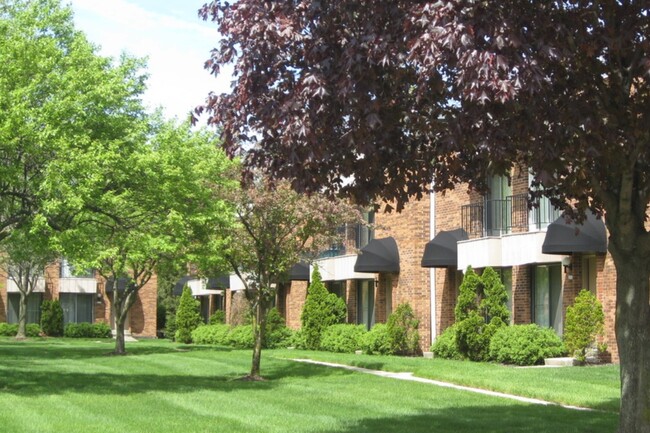 Mackenzie Village Apartments - Mackenzie Village Apartments