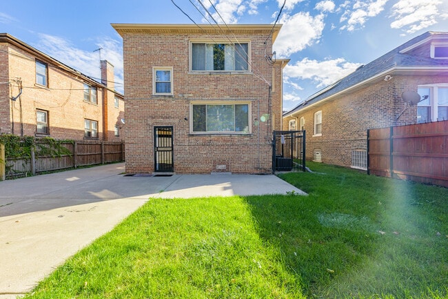 Photo - 7920 S Winchester Ave Unidad 1