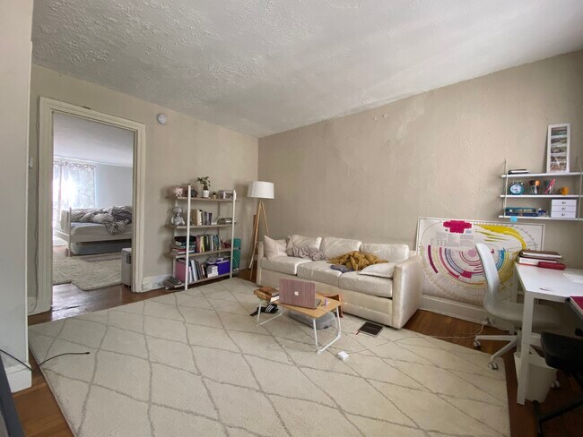 Photo - 2010 Sansom St Unit 3W