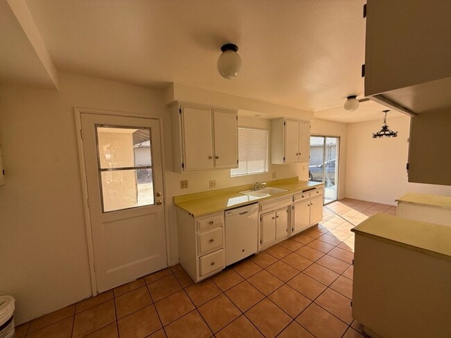 Photo - 41055-41057 Alder Ave. Unit 41055 Alder Ave.