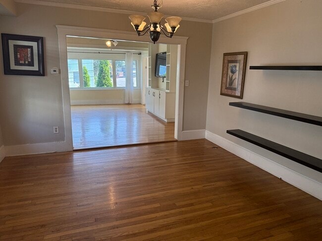 Building Photo - 33 Fifield St