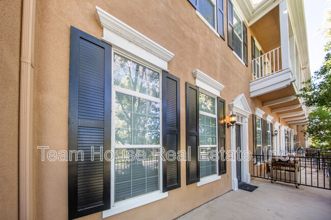 Photo - 27007 Edgewater Lnr