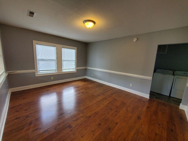 Photo - 1634 Peartree Rd