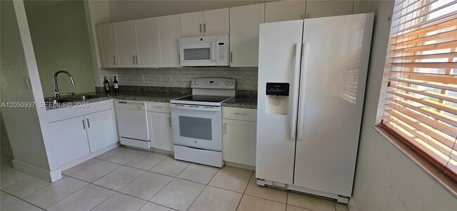 Photo - 5670 NW 116th Ave Unit 220