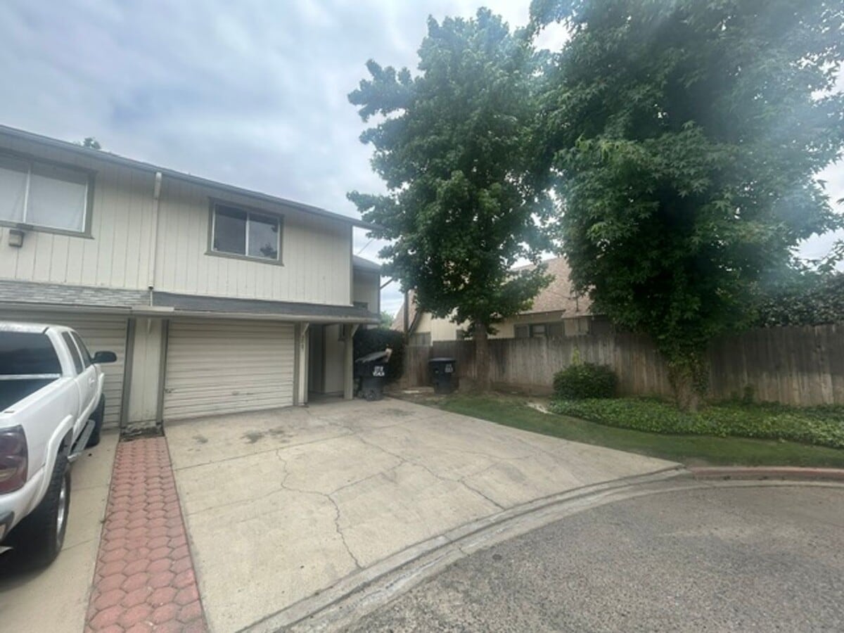 2 Bedroom 1.5 Bathroom Condo In SE Visalia!! - 2 Bedroom 1.5 Bathroom Condo In SE Visalia!!