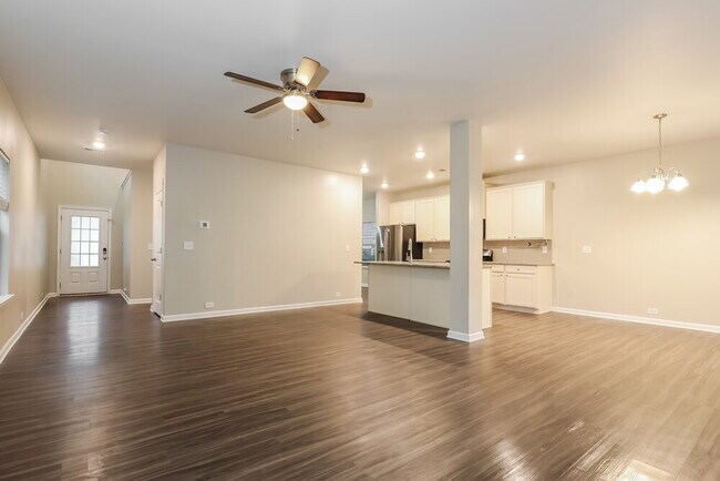 Photo - 3949 Lake Manor Way