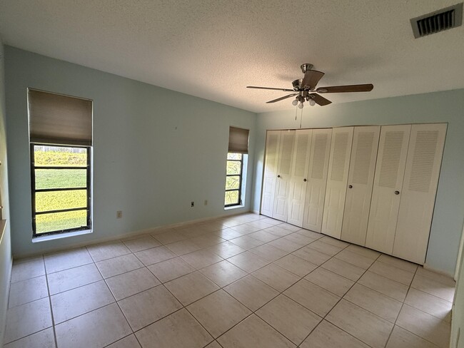 6273 Tall Cypress Cir