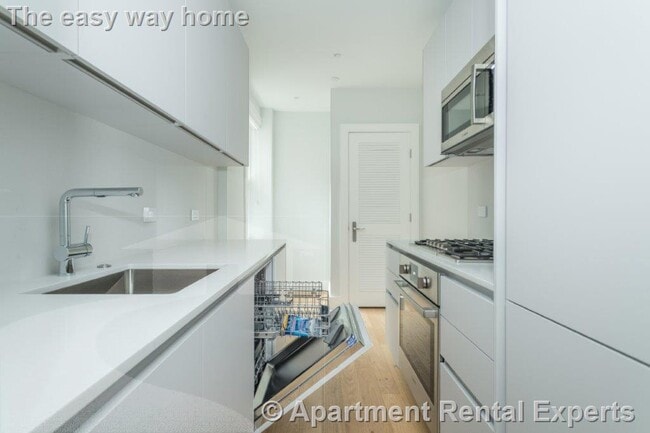 Photo - 286 Chestnut Hill Ave Unit #16