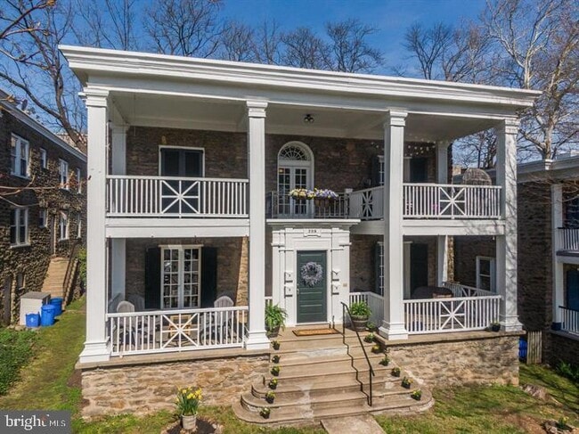 Building Photo - 427 W Sedgwick St Unit C