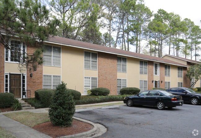 Photo - Village Square Apartments