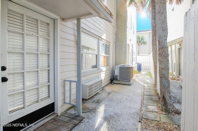 Photo - 4 20th Ave S Unidad LOWER Rental