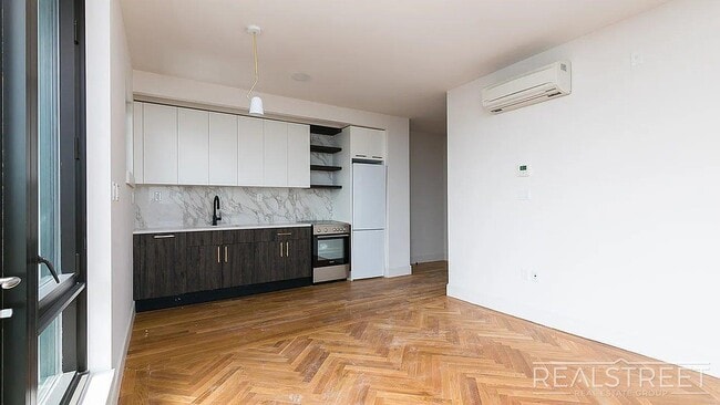 Photo - Wythe Avenue Unit 1701